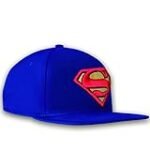 Vergleich von DC Baseball Caps: Superman vs. andere Helden