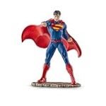 Supermanning: Ein Mann mit übermenschlichen Kräften im Vergleich zu DC-Produkten