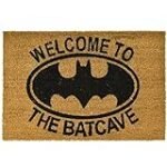Analyse und Vergleich: Die ultimative Batcave - Batman für immer!